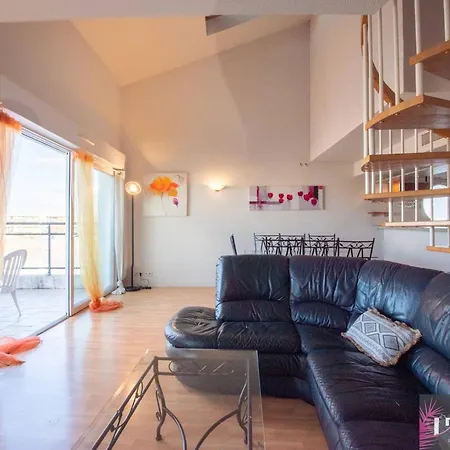 Grand Duplex Avec Terrasse Et Piscine - Fr-1-825-62 La Rochelle (Charente-Maritime)