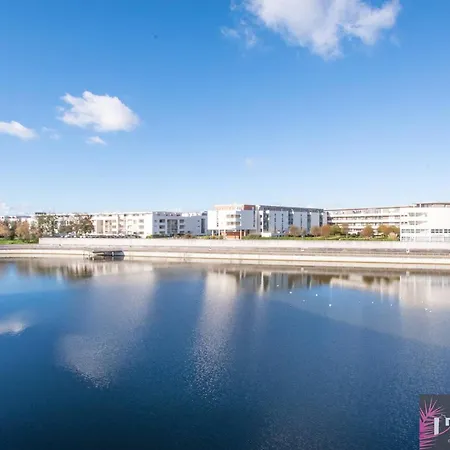 Grand Duplex Avec Terrasse Et Piscine - Fr-1-825-62 * La Rochelle (Charente-Maritime)