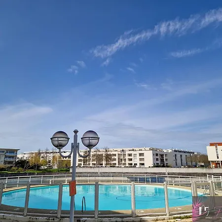 Apartment Grand Duplex Avec Terrasse Et Piscine - Fr-1-825-62